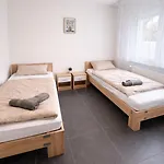 Guest house Frankfurt Airport View 3*
