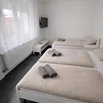 Frankfurt Airport View Guest house 3*