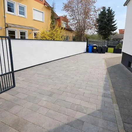 Gasthof Frankfurt Airport View 3*